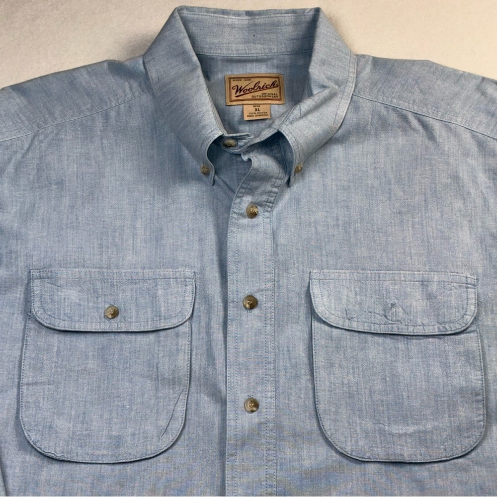 Woolrich Shirt Mens XL Blue Chambray Cotton Long Sleeve Button Up Casual *FLAW
